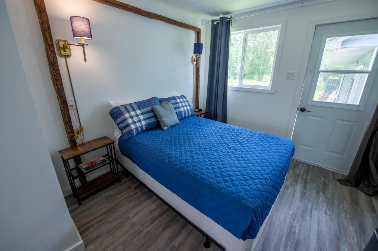 Motel Fleur De Lys Magog Eksteriør bilde