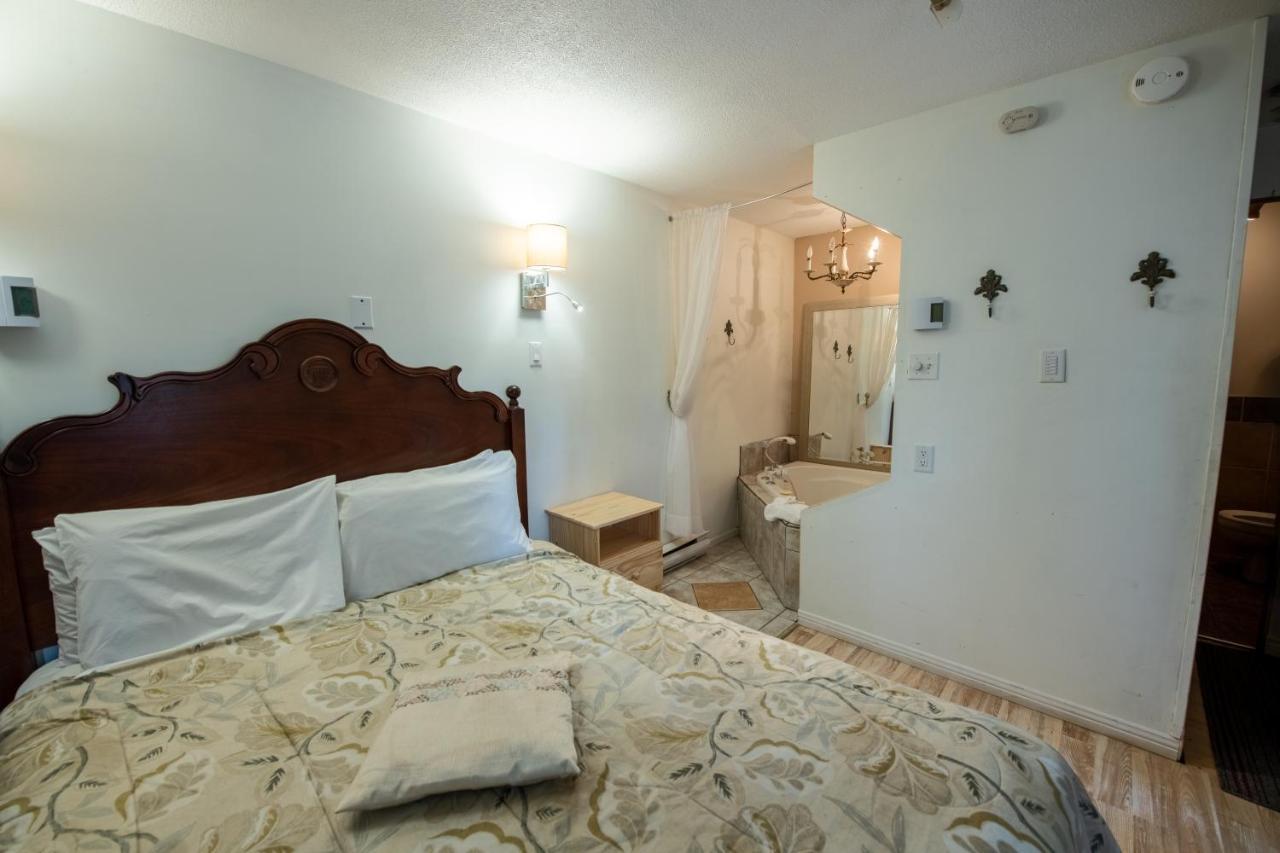 Motel Fleur De Lys Magog Eksteriør bilde
