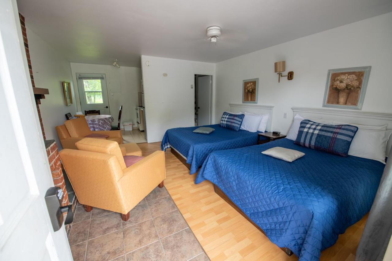 Motel Fleur De Lys Magog Eksteriør bilde