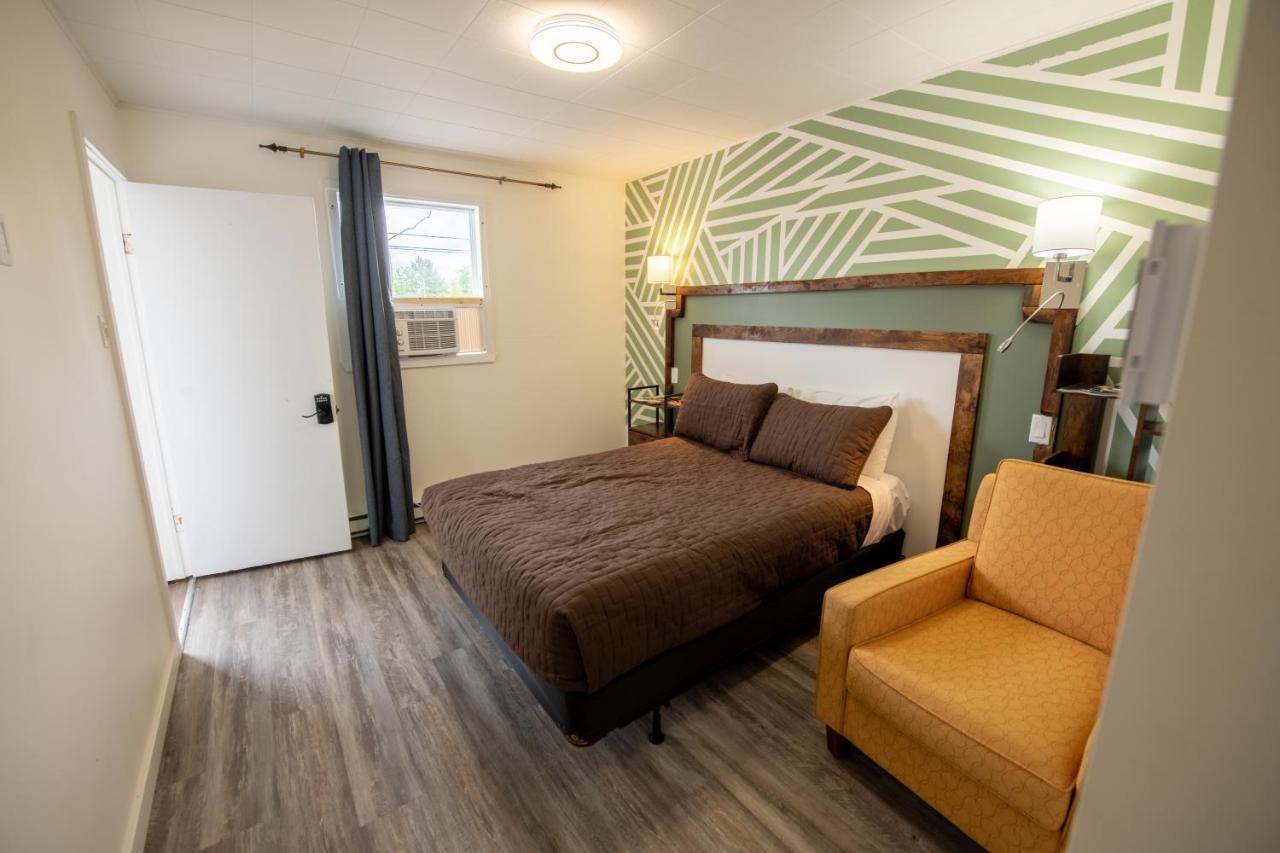 Motel Fleur De Lys Magog Eksteriør bilde