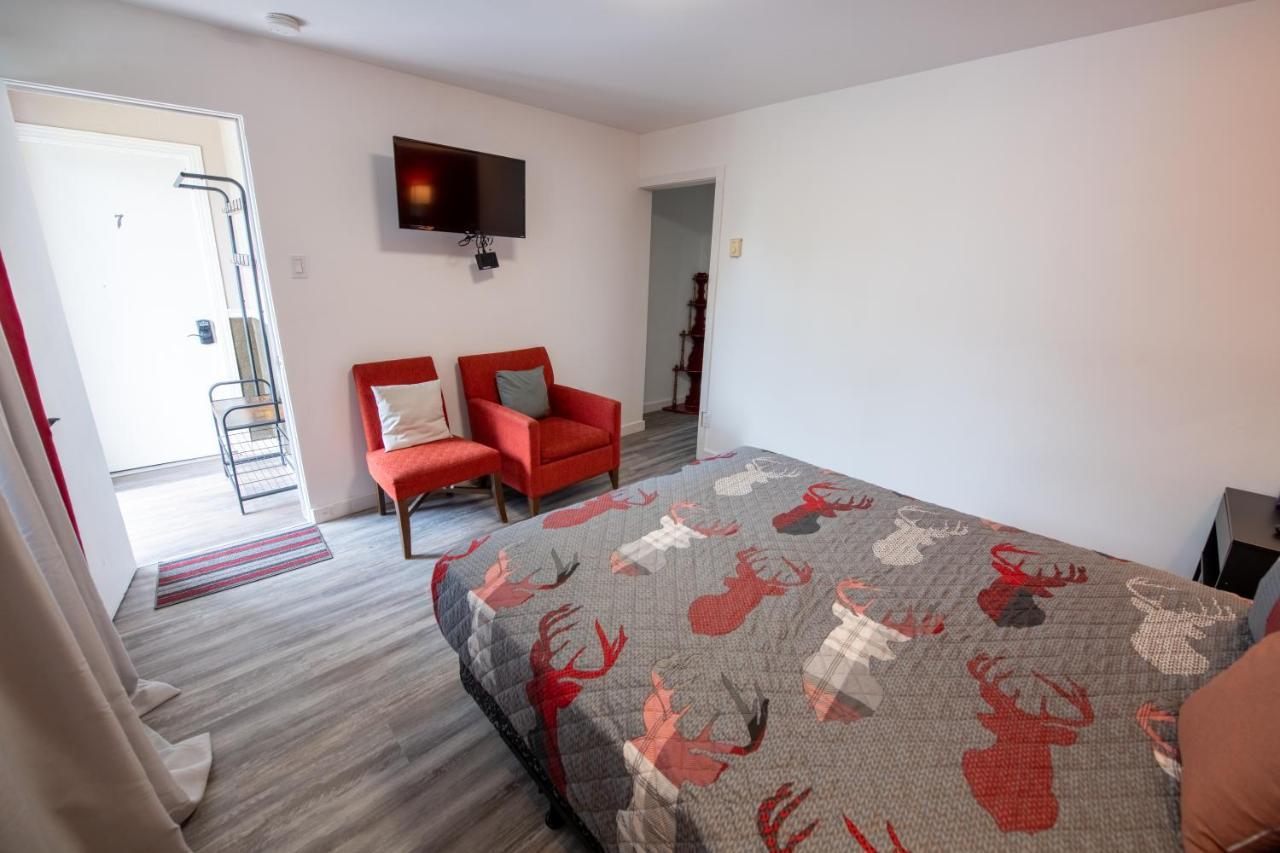 Motel Fleur De Lys Magog Eksteriør bilde