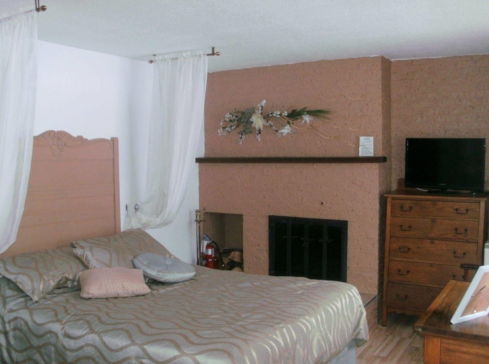 Motel Fleur De Lys Magog Eksteriør bilde